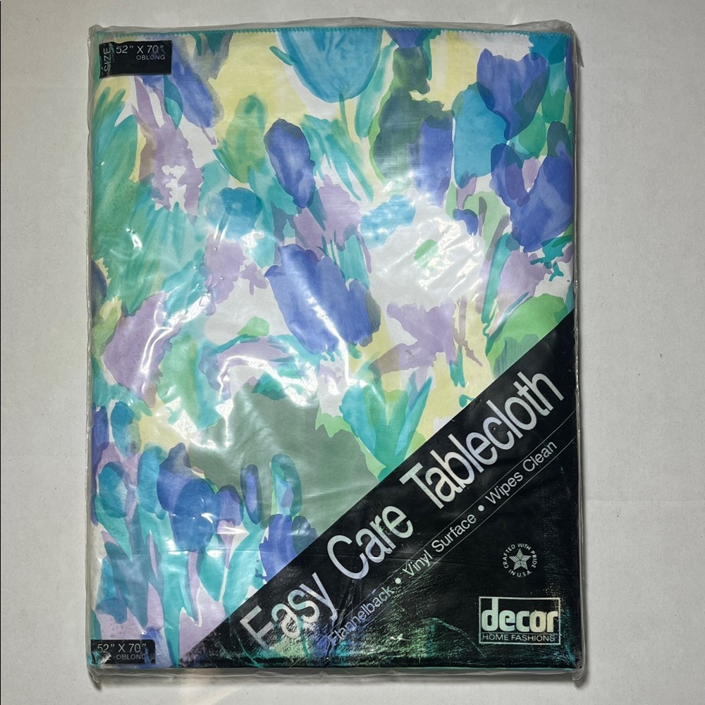 Decor Home Fashions Easy Care New Tablecloth